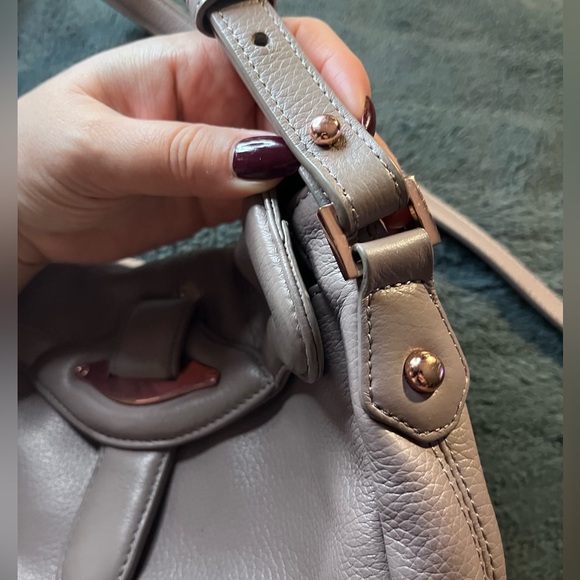 <SOLD> DANIER Genuine Leather Purse - Picture 4 of 9